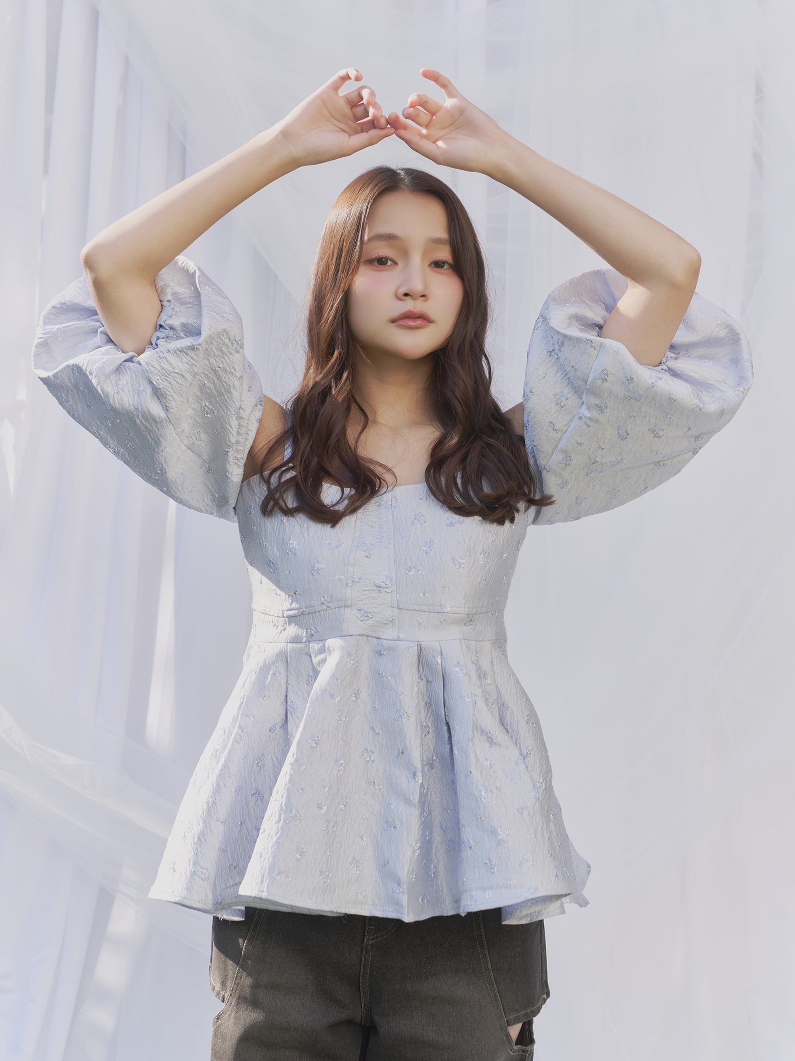 シャギーショートVネックニット