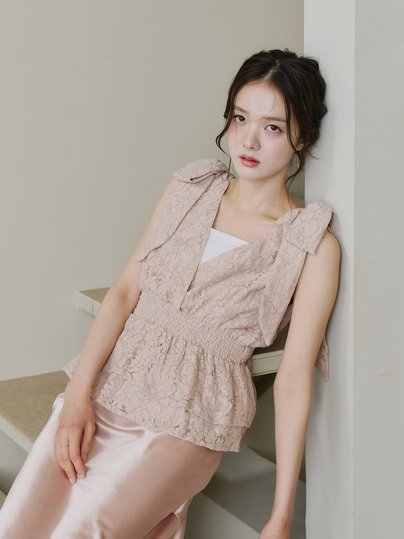 beige