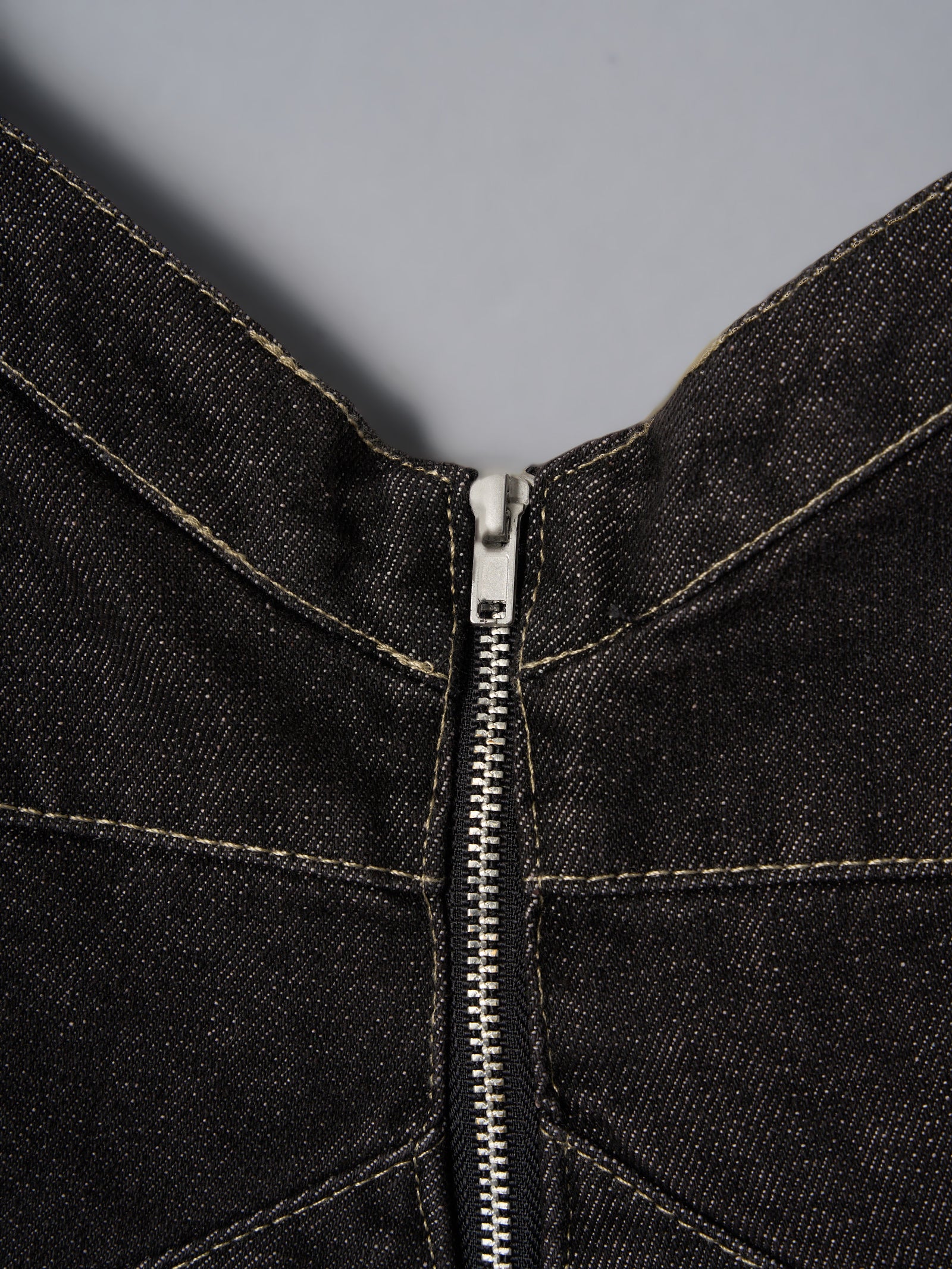 デニムペプラムビスチェ