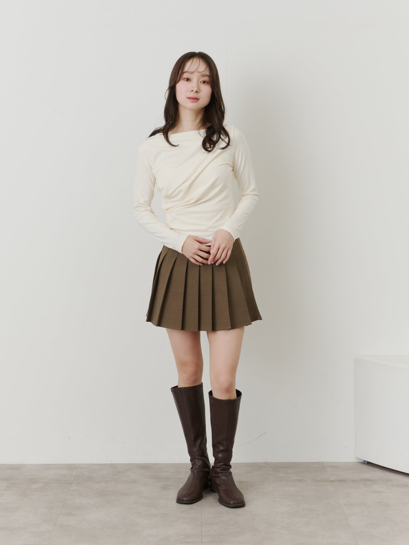 アシンメトリードレープトップス