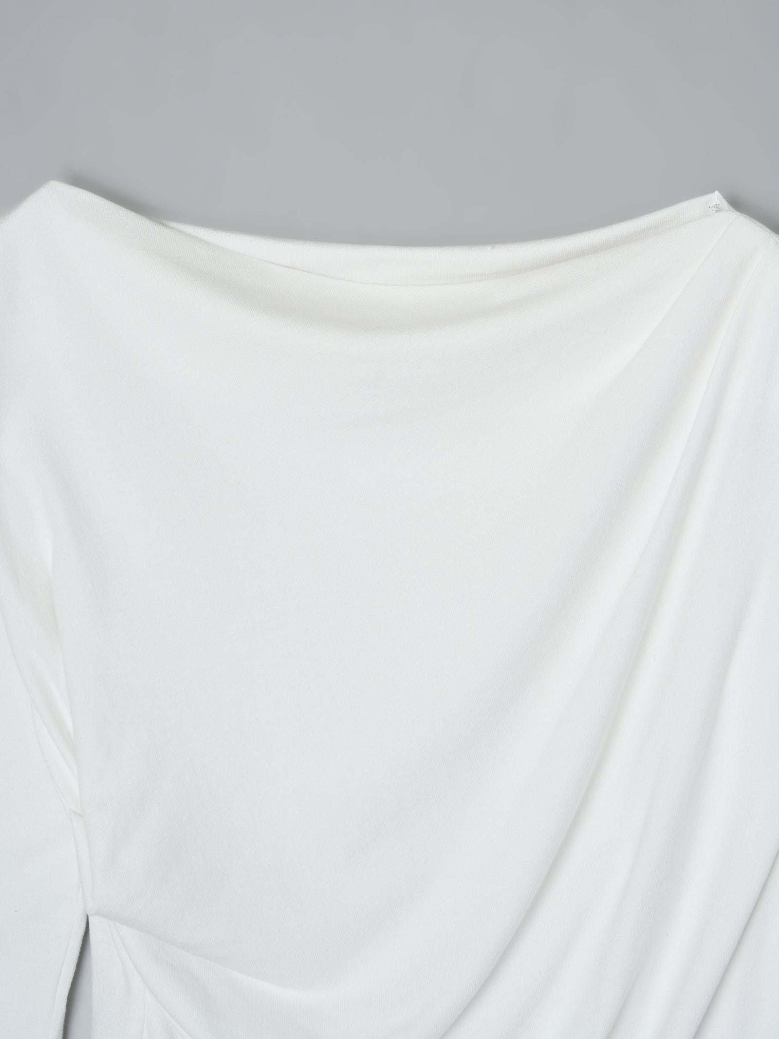 アシンメトリードレープトップス