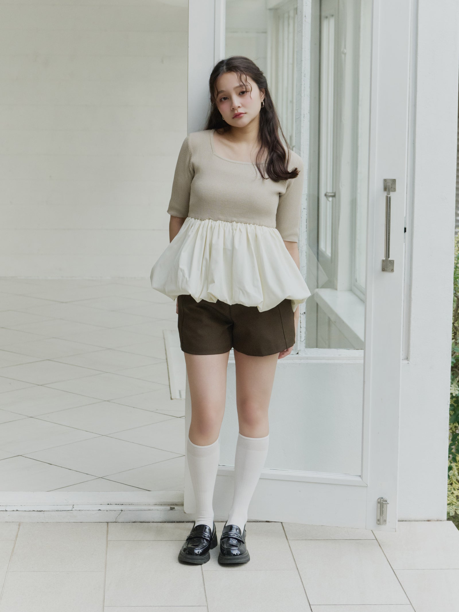 スクエアネックバルーントップス