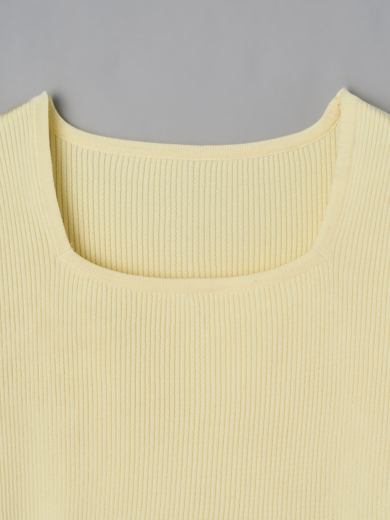 スクエアネックバルーントップス