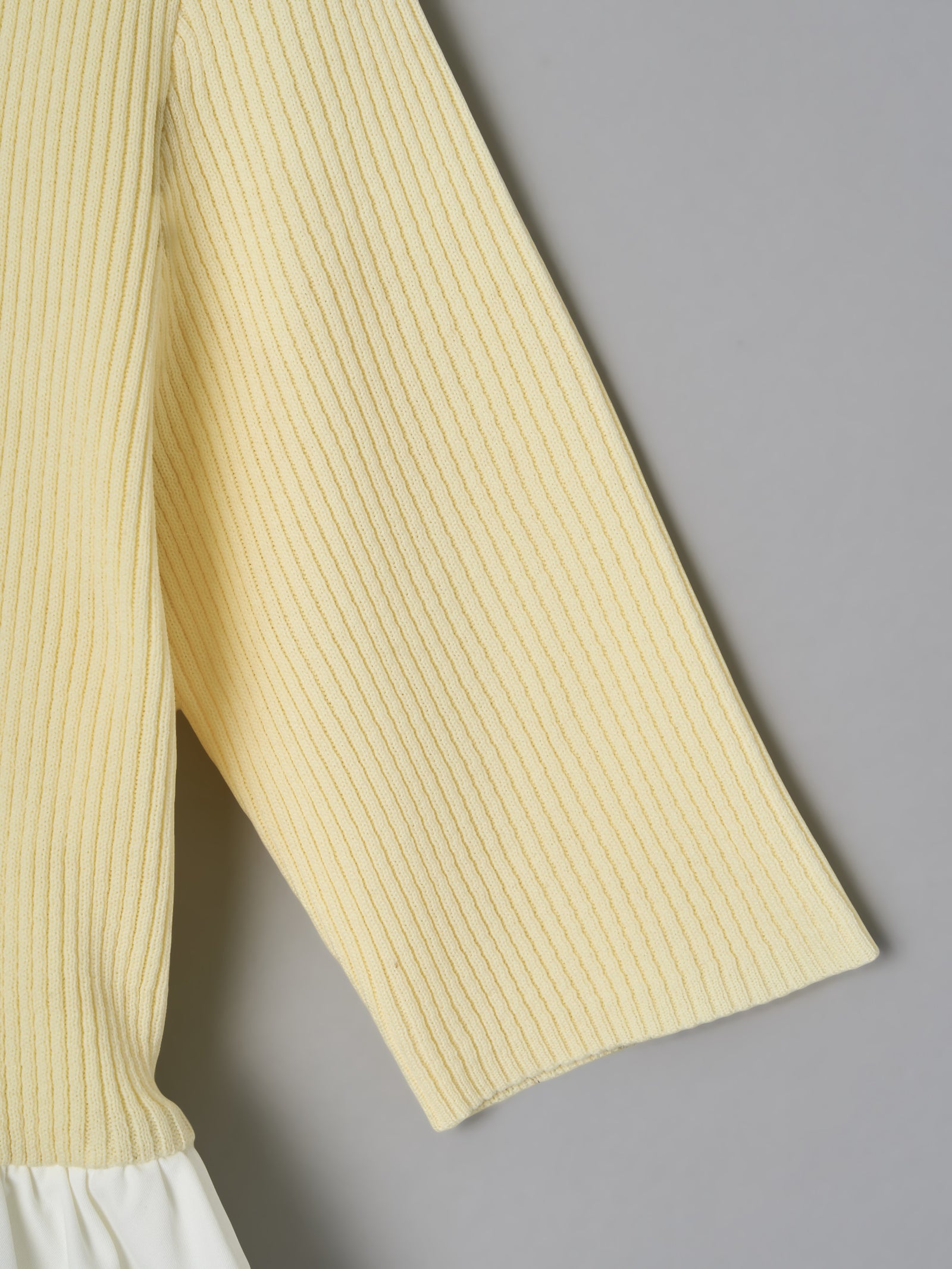 スクエアネックバルーントップス