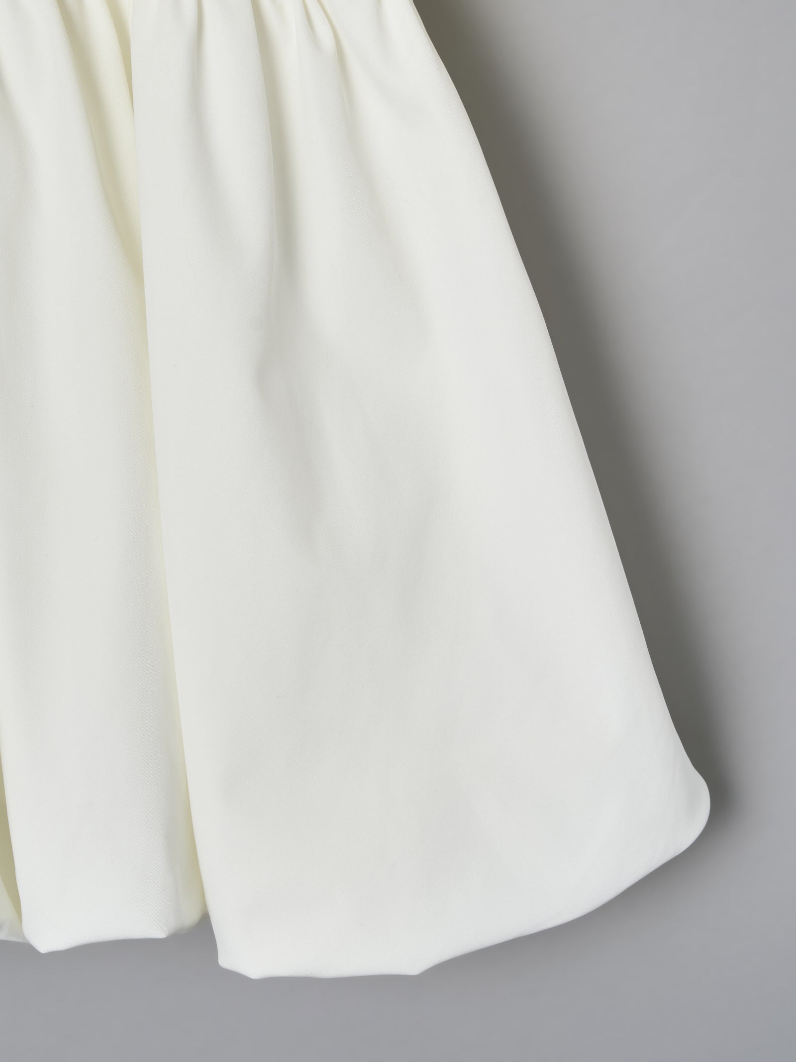 スクエアネックバルーントップス