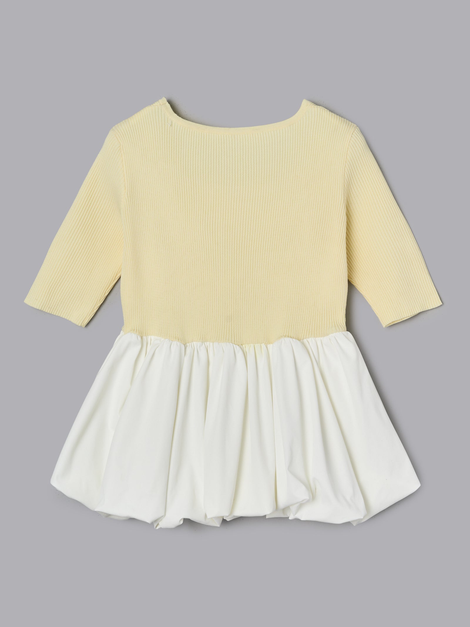 スクエアネックバルーントップス