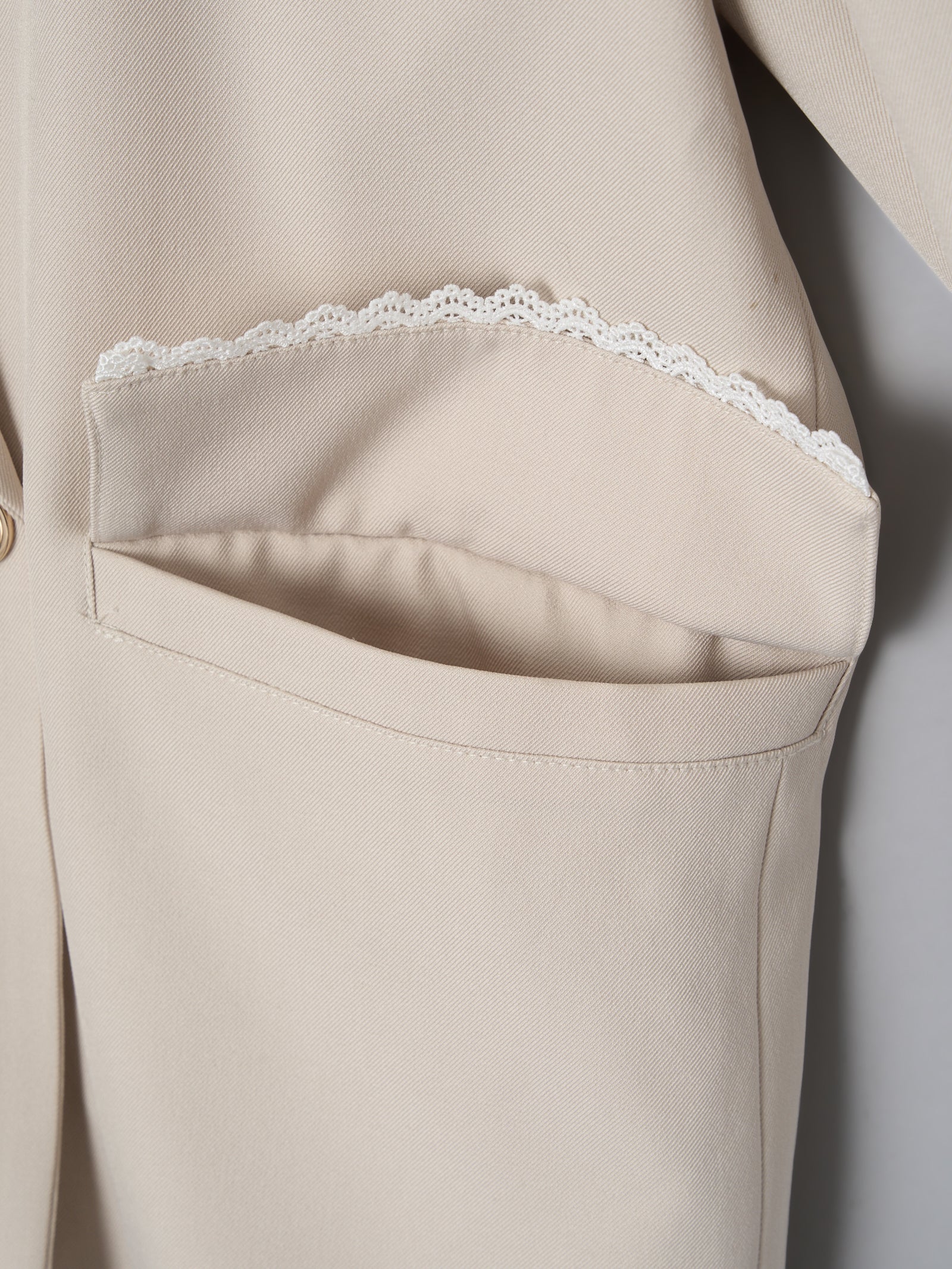 パフスリーブレースジャケット