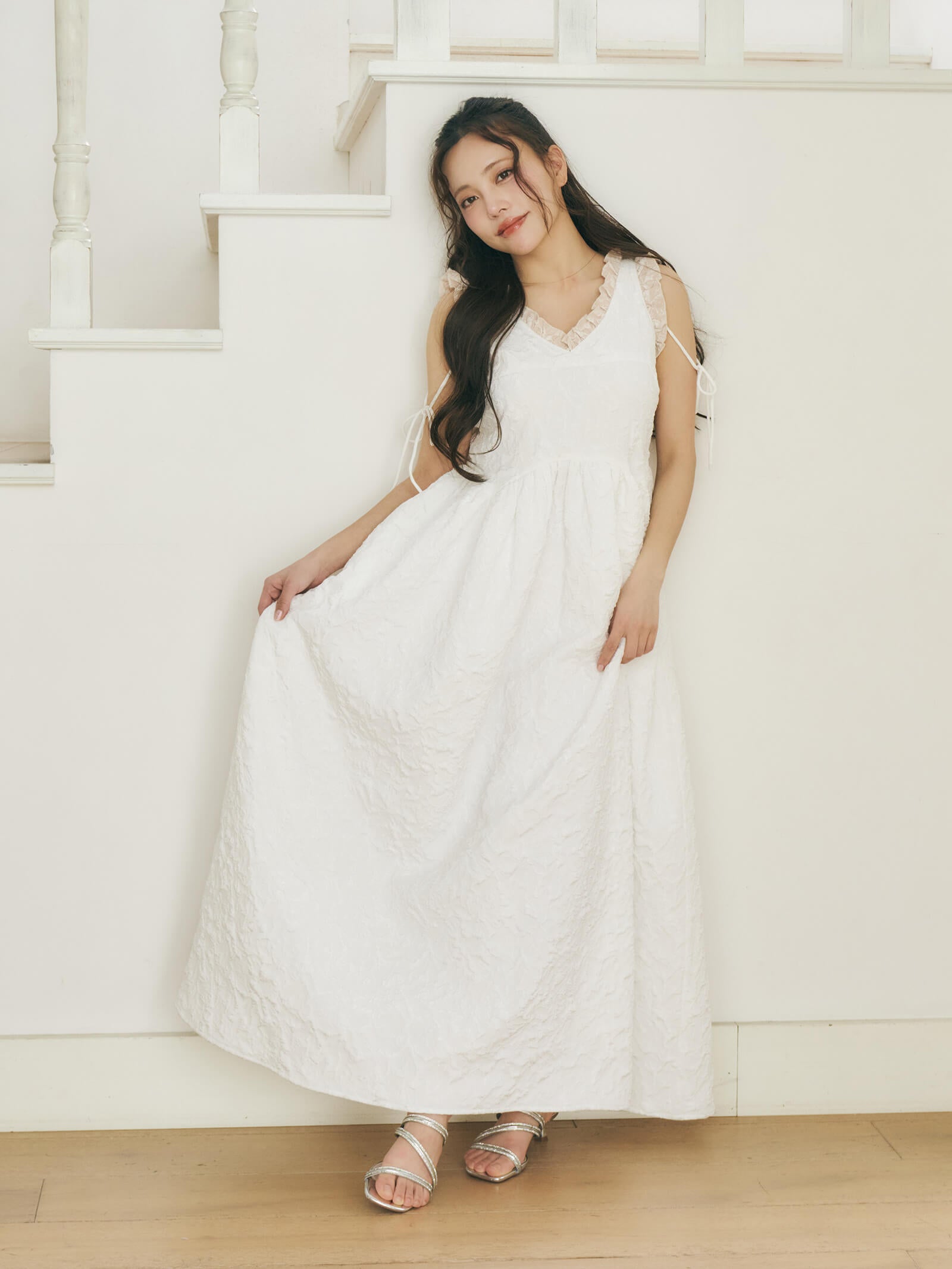 white×beige