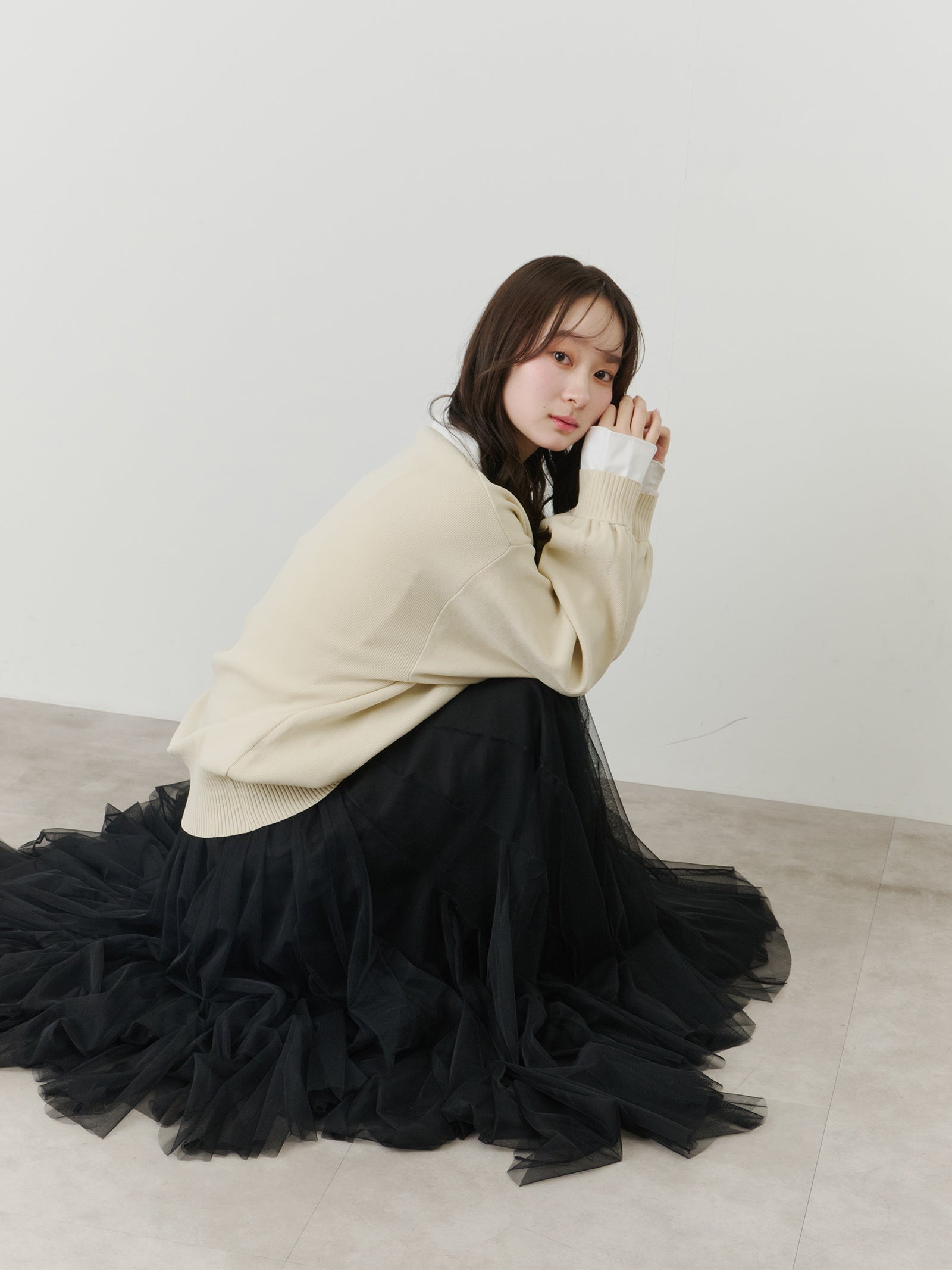 ボリュームロングチュールスカート