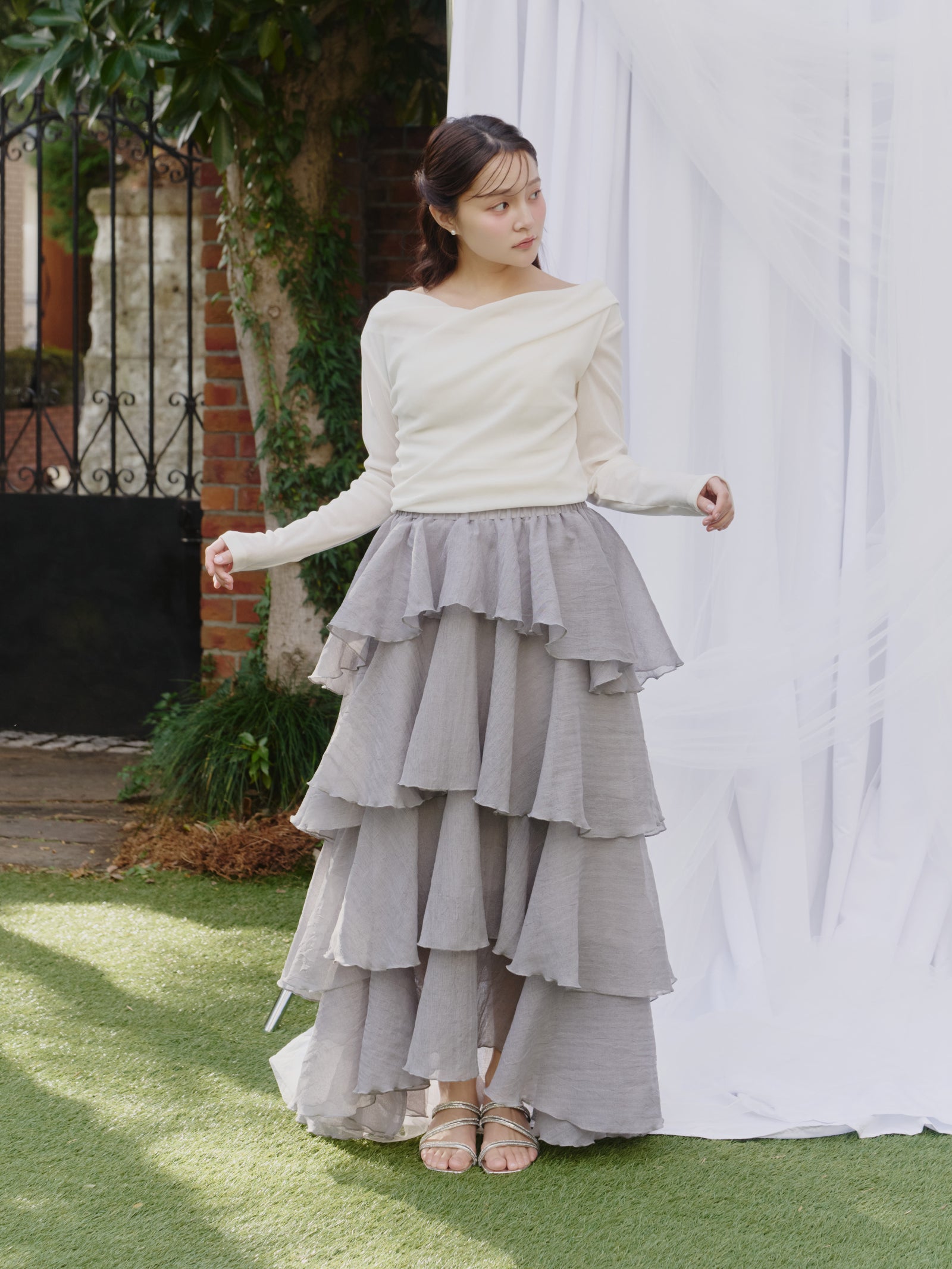 シアーメロウティアードスカート