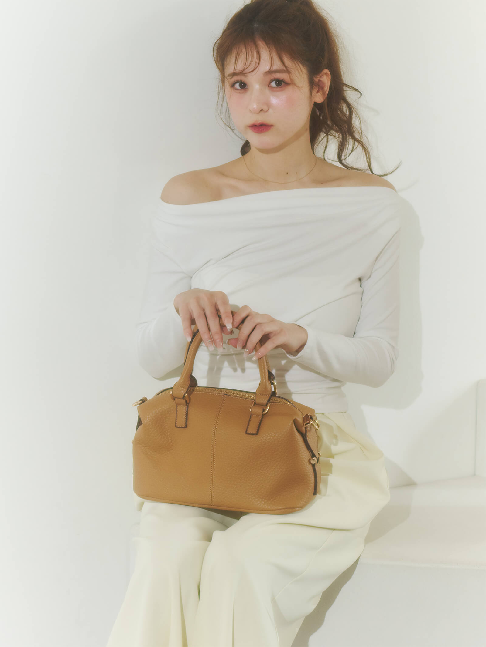 ミニマルボストンバッグ