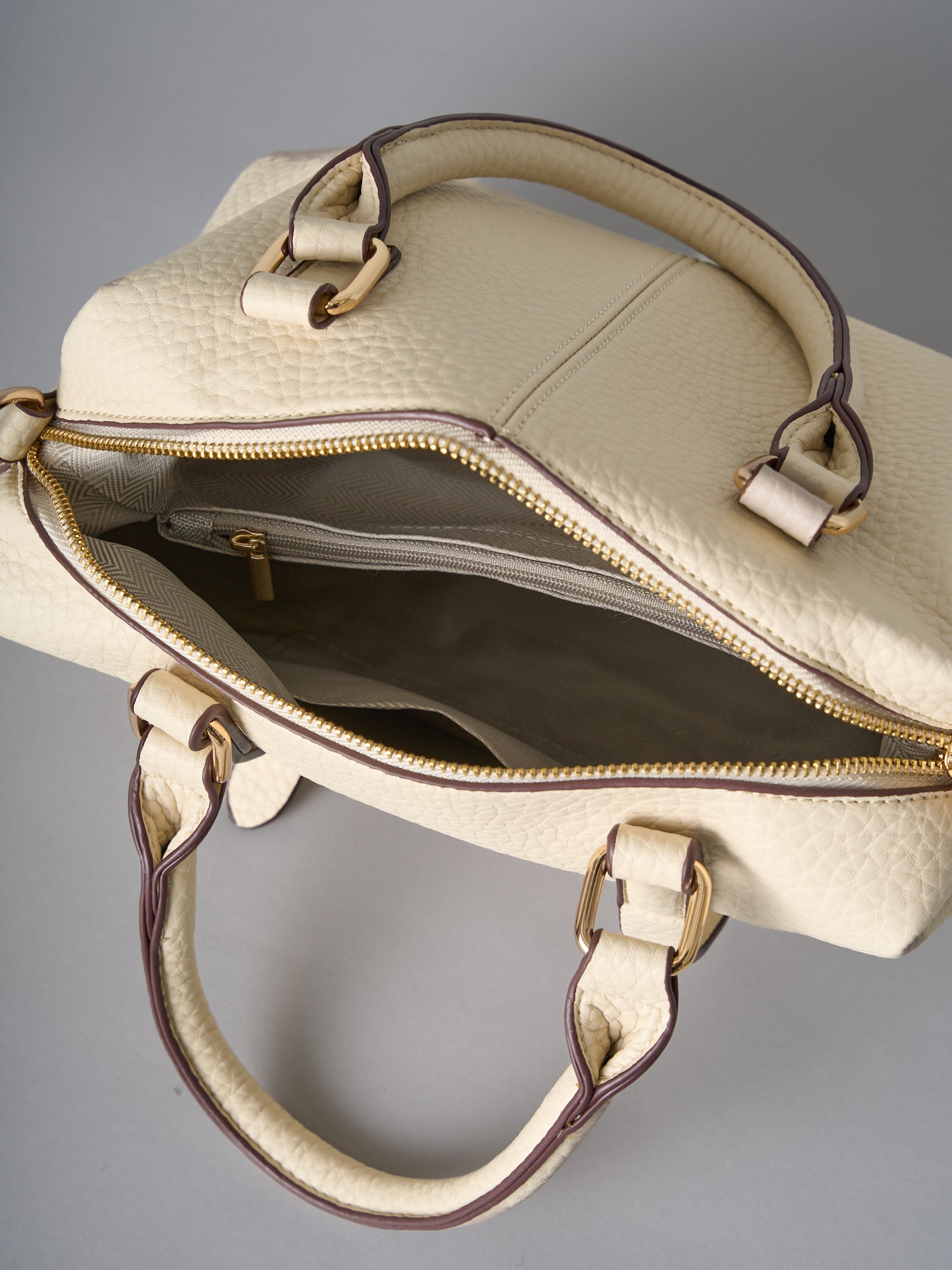 ミニマルボストンバッグ