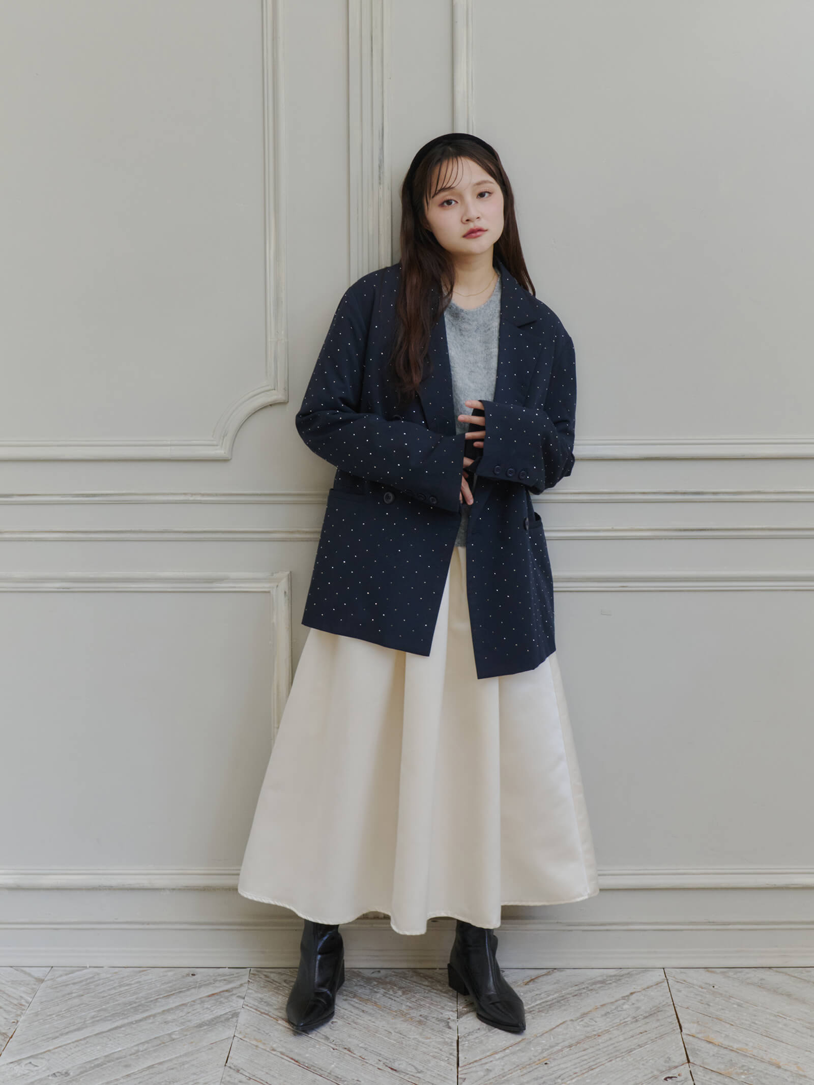 サテンタックロングスカート