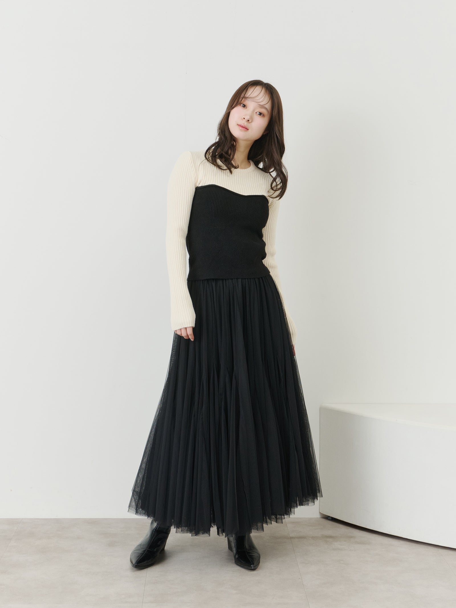 バイカラードッキングニット