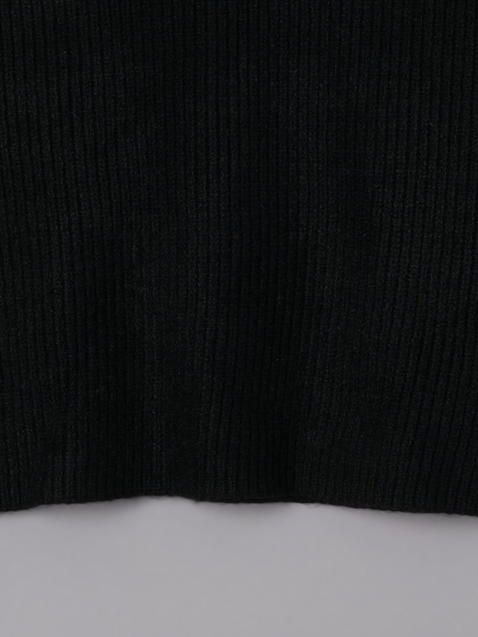 バイカラードッキングニット