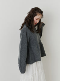 リブカラーペプラムニット