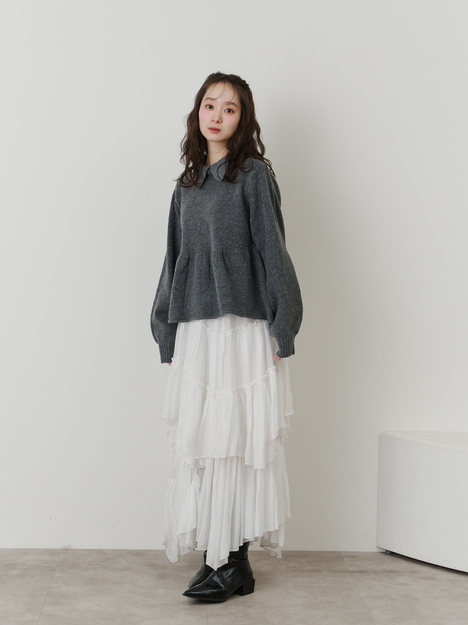 リブカラーペプラムニット