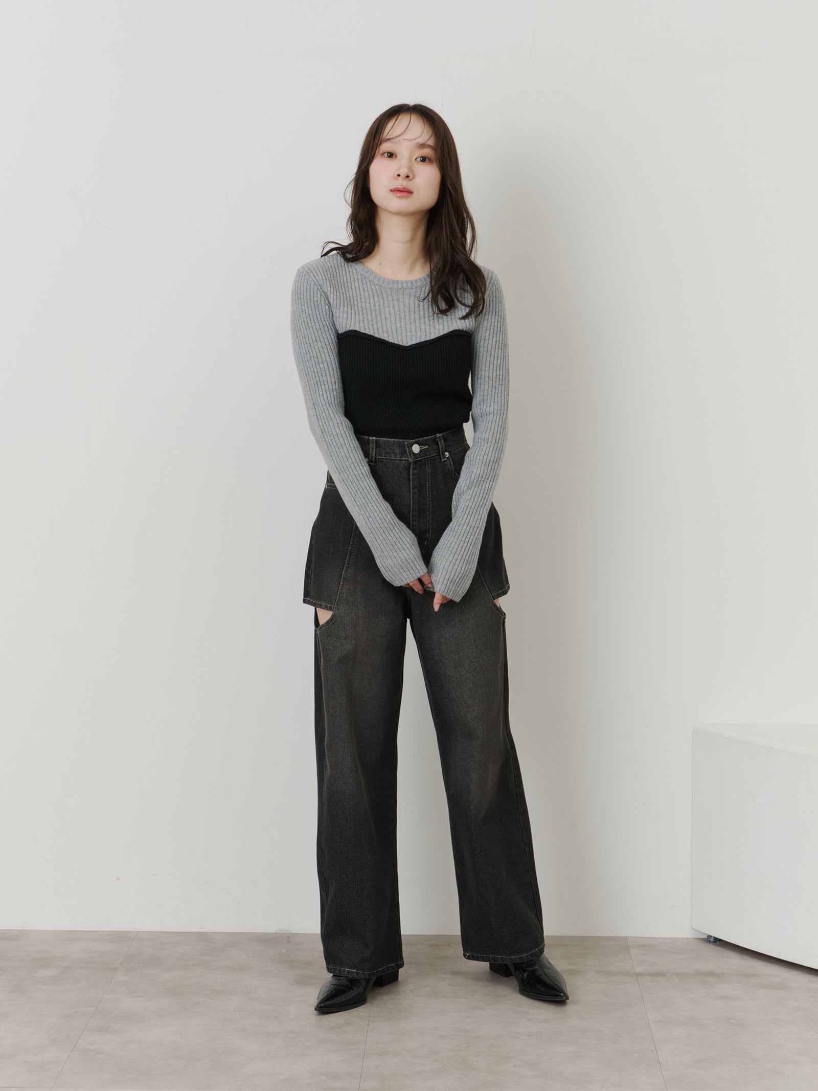 サイドスリットデニム