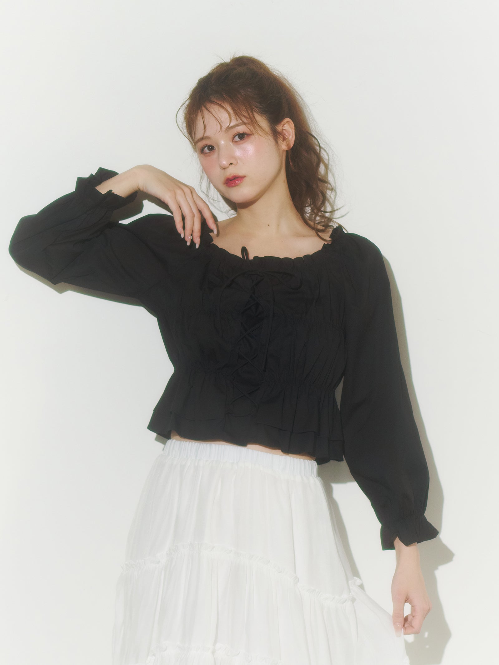 レースアップリボンブラウス