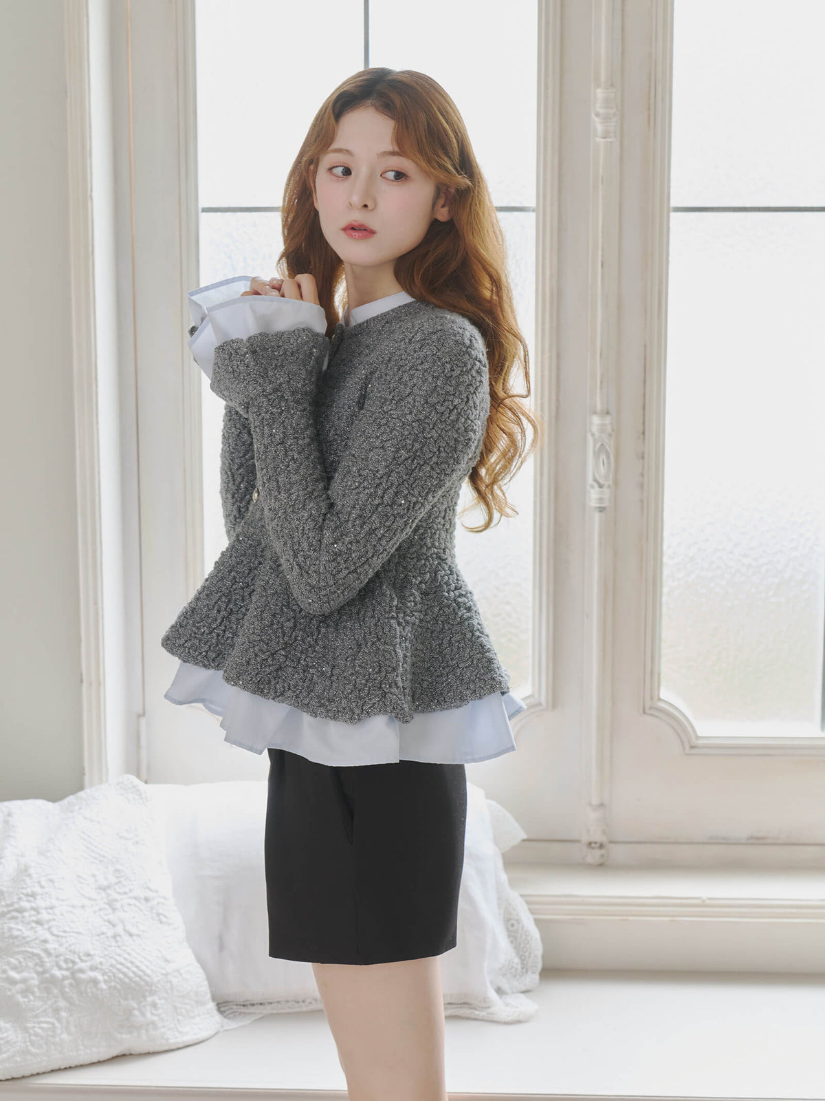 フレアスリーブジャガードペプラムニット