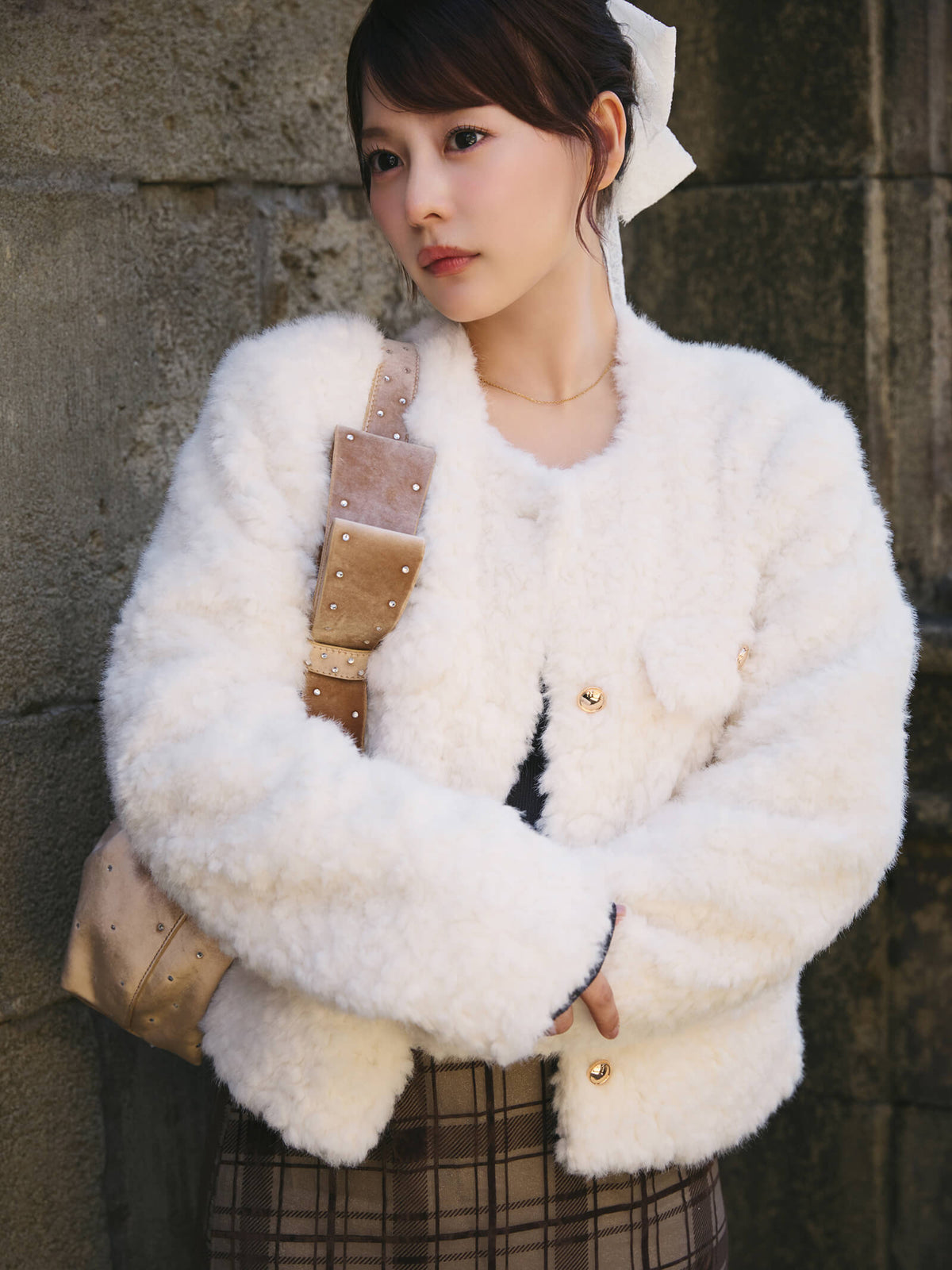 beige