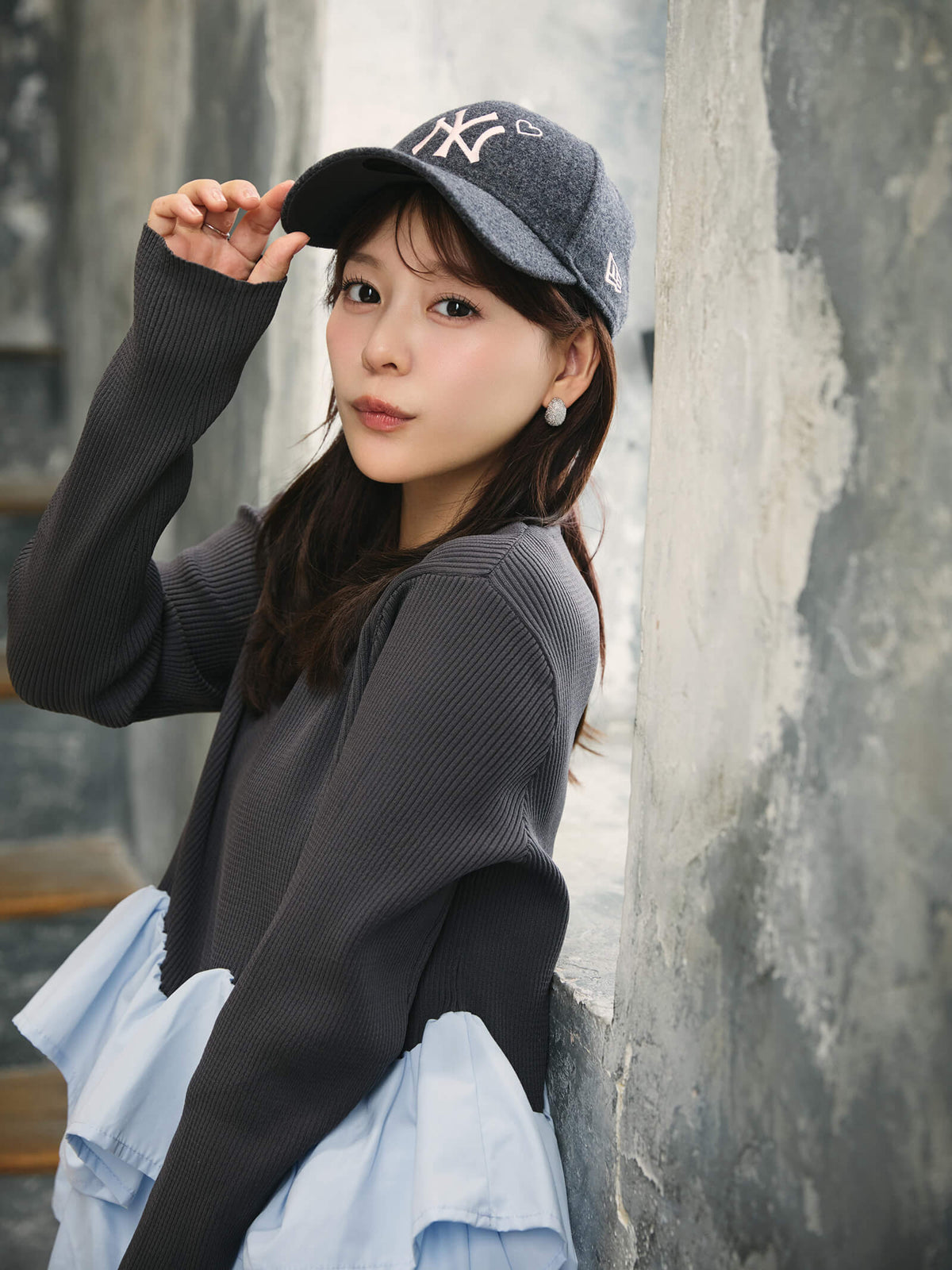 gray