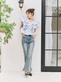 【coordinate】ブロードフリルブラウス+ストレートフレアデニム