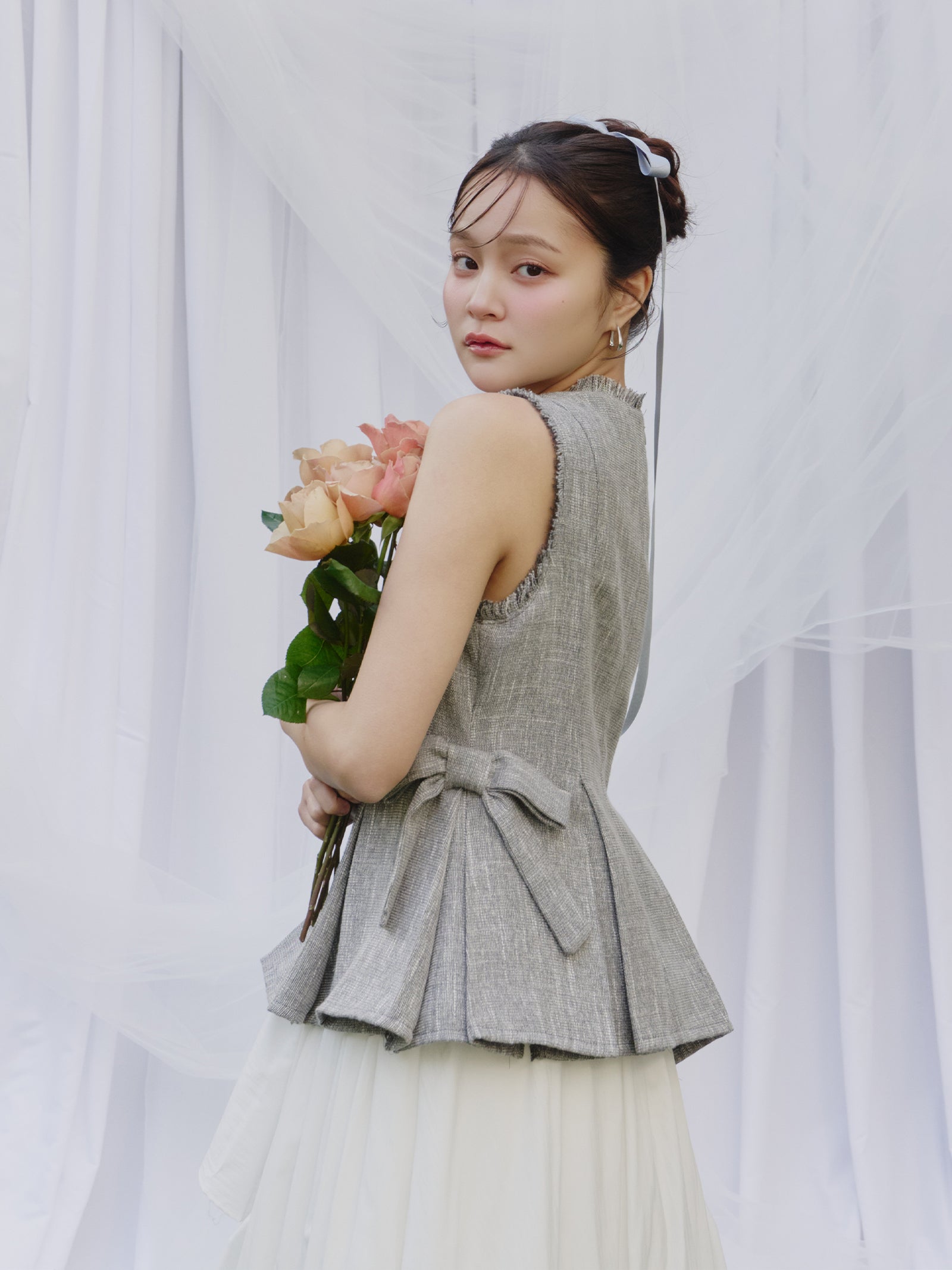 ツイードペプラムリボントップス