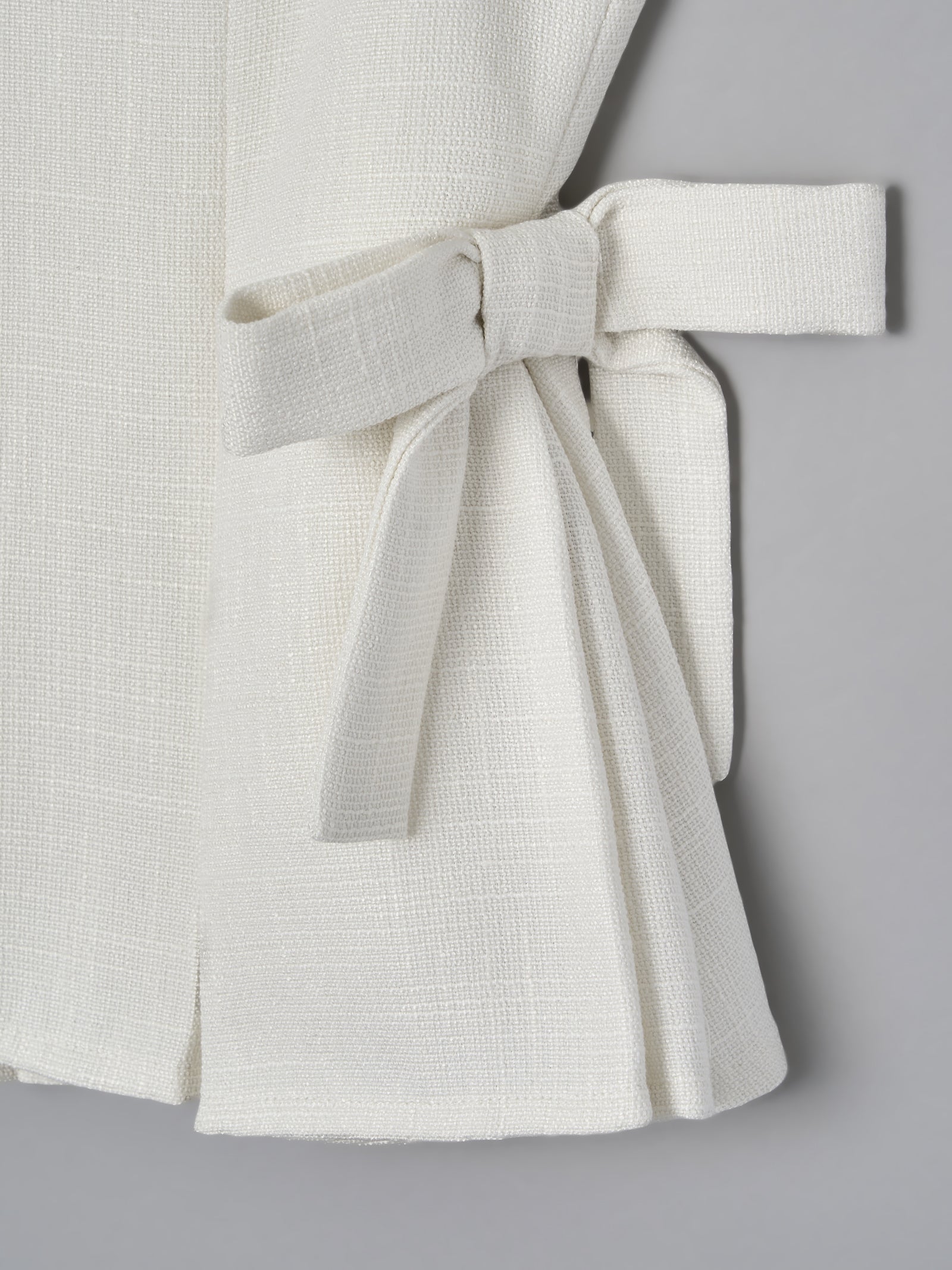 ツイードペプラムリボントップス