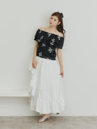 エンブロイダリーフラワーオフショルブラウス