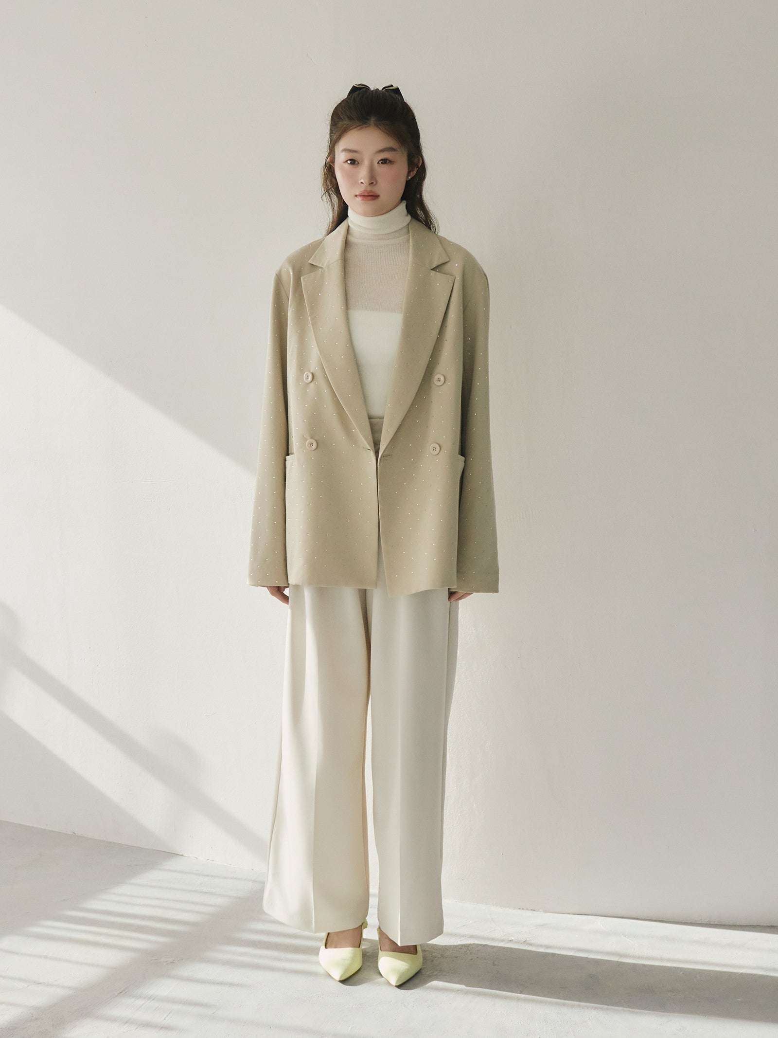 2SET / 5%OFF】ラインストーンジャケット+ツータックスラックス
