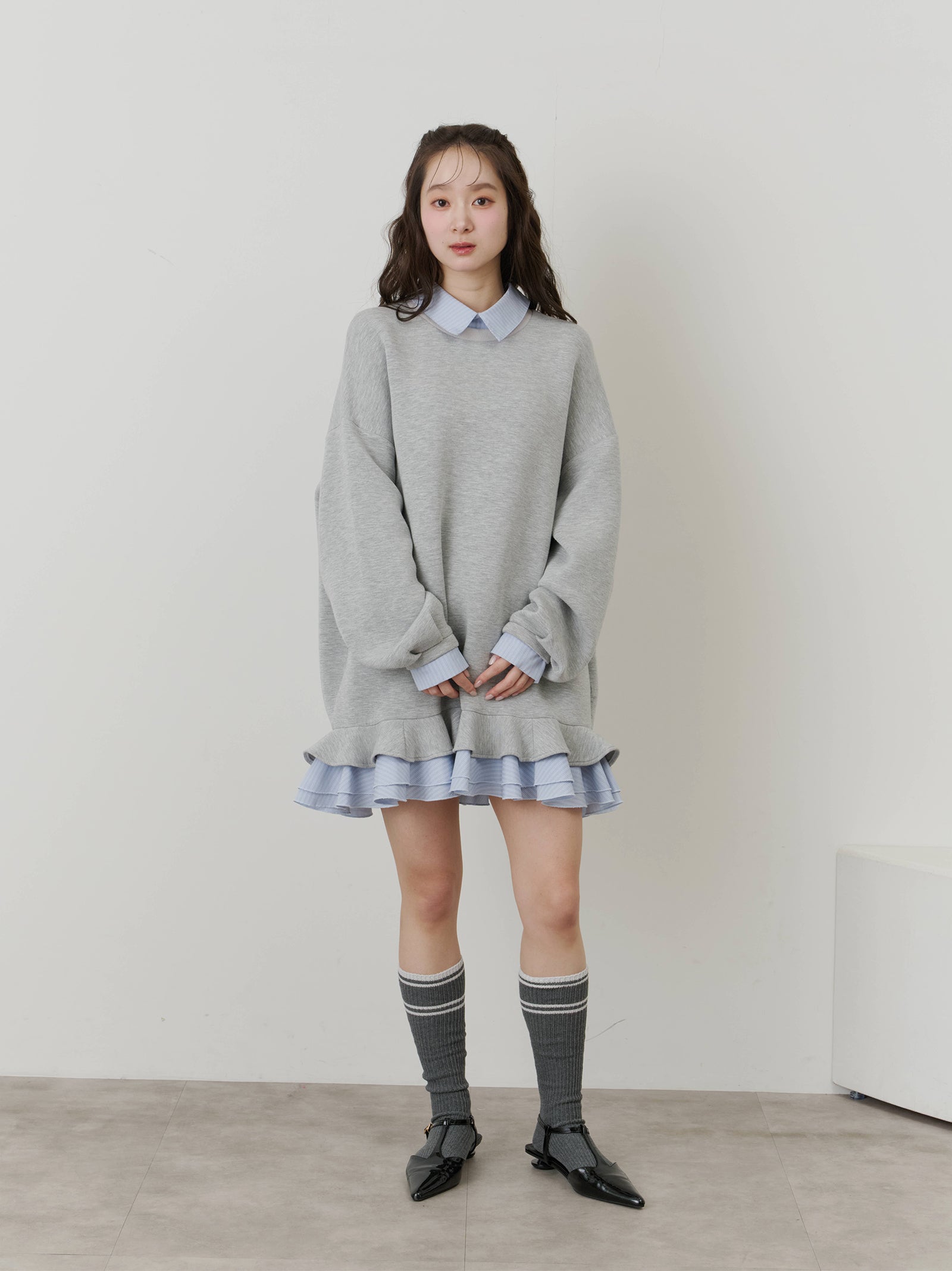 フリルレイヤードダンボールスウェット