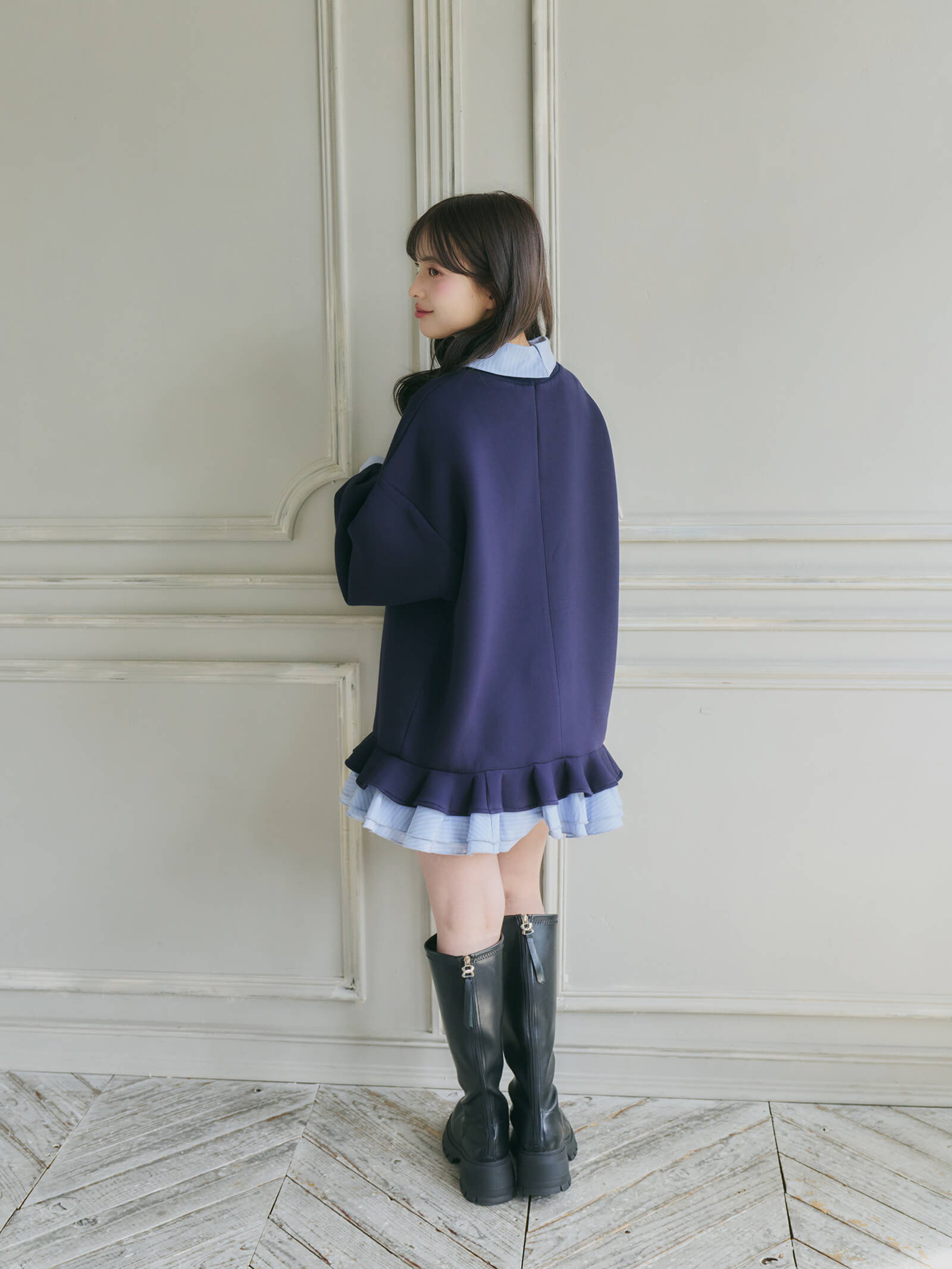 一部予約】フリルレイヤードダンボールスウェット【発送予定日 9月中旬