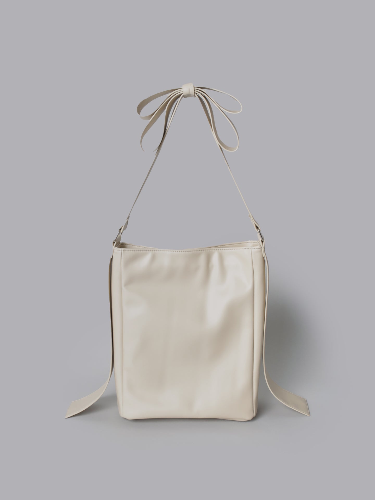 一部予約】スリムリボントートバッグ【発送予定日 3月上旬〜3月