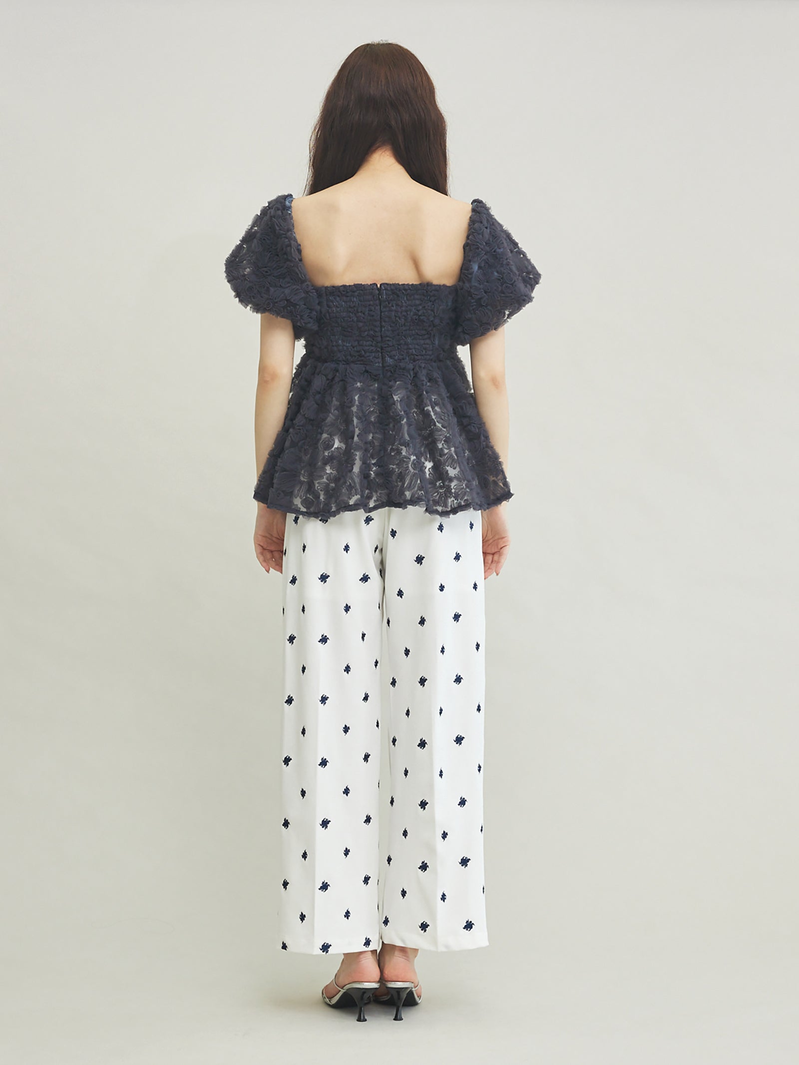 olu. フラワータックスラックス 一部予約】フラワータックスラックス【発送予定日 1月中旬~1月下旬】