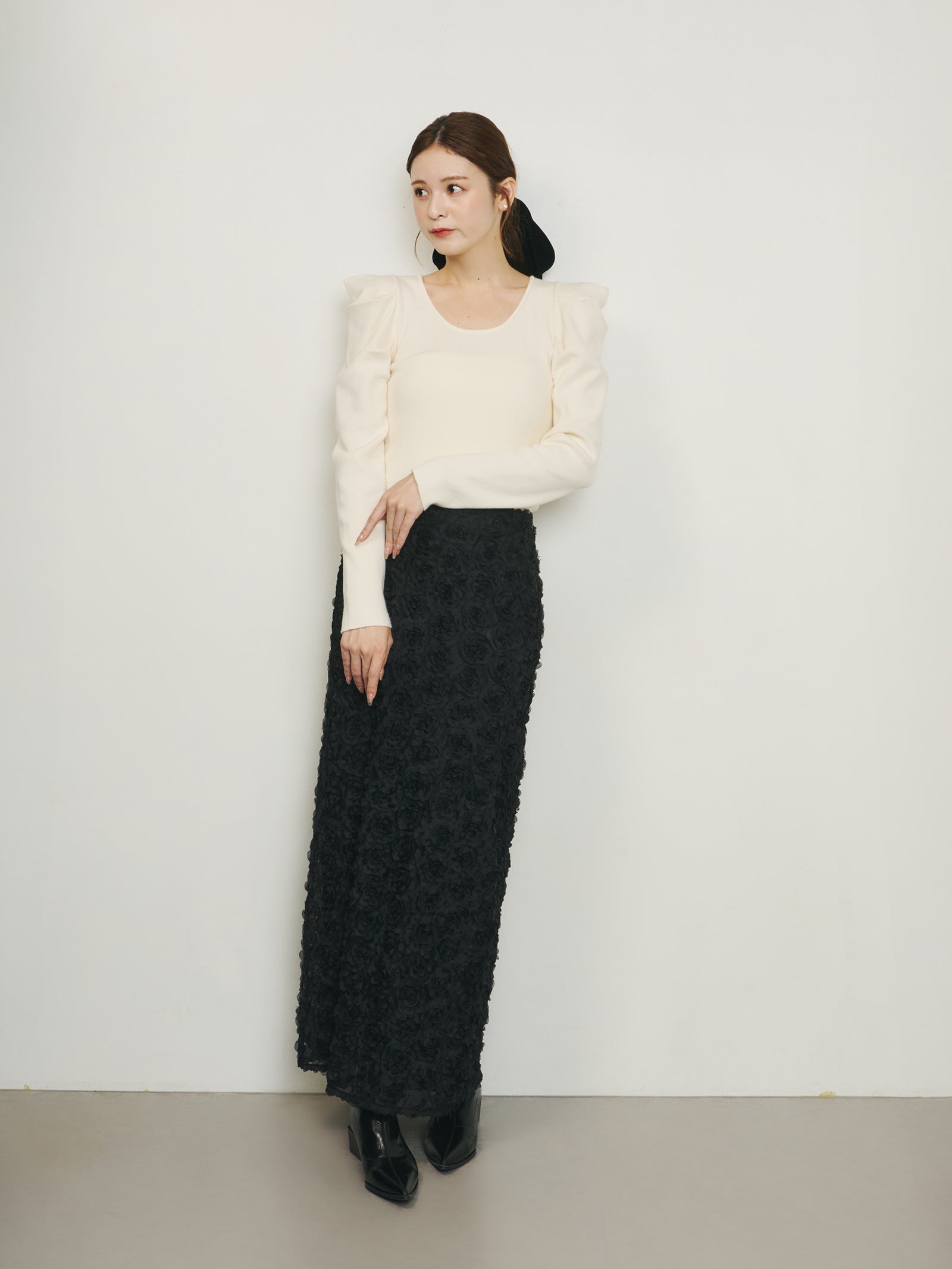 一部予約】フラワーIラインスカート【発送予定日 11月下旬~12月